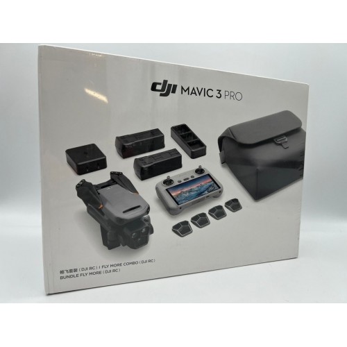 Квадрокоптер DJI Mavic 3 Fly More Combo в Новокузнецке DJI RC / с экраном